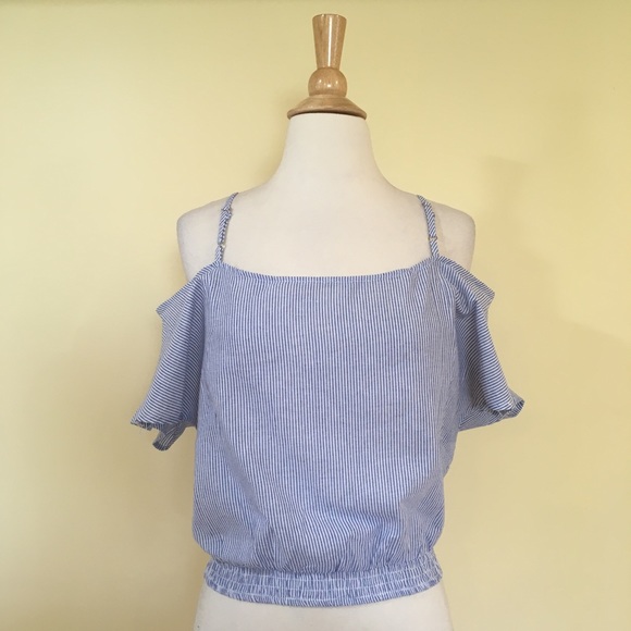 Twisted Knot Front Striped Off Shoulder Cropped Top - Picture 6 of 8